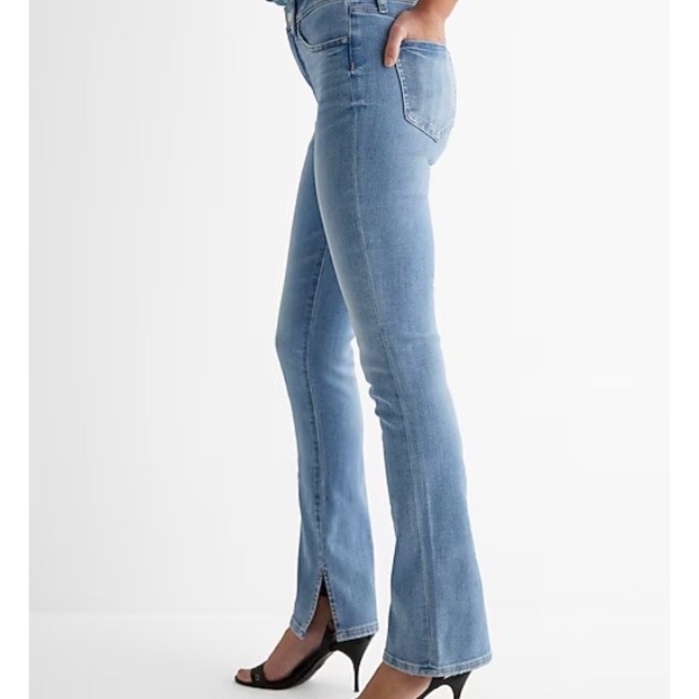 Express Skyscraper Mid Rise Hyper Stretch Light Wash Split Hem Jeans 16R